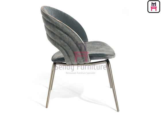 kupować Klasyczny drewniany krzesło jadalne z ponadczasowym wzornictwem w drewnie orzechowym i klonowym 57*52*70cm Rozmiar do restauracji i kawiarni online manufacture