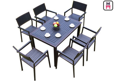 kupować 1 na 4/6 Zestawy stołów restauracyjnych na świeżym powietrzu Plastikowe drewno Metalowa rama Meble do jadalni na patio online manufacture